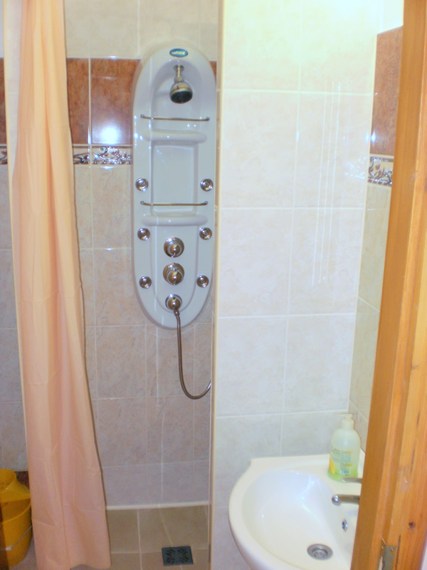 Gyula szállás 13 fürdőszoba